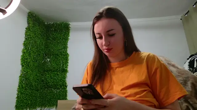 Lorennameliyy online show from 02/09/25, 07:52