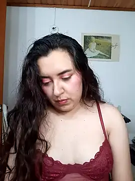 Snapshot of Emi_chik chatting on 10/17/25, 10:40 Emi chik online show from 10/17/25, 10:40