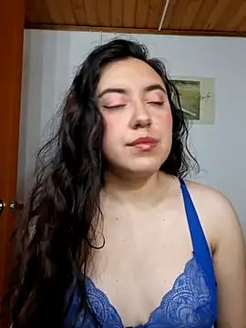 Emi chik online show from 03/14/26, 11:37