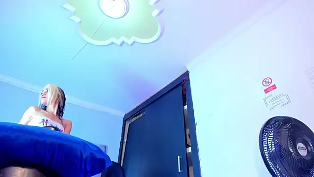 Eyleen Santos online show from 02/01/26, 07:56