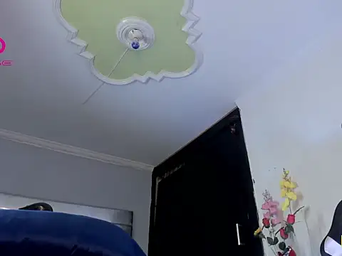 Eyleen Santos online show from 02/26/26, 07:57