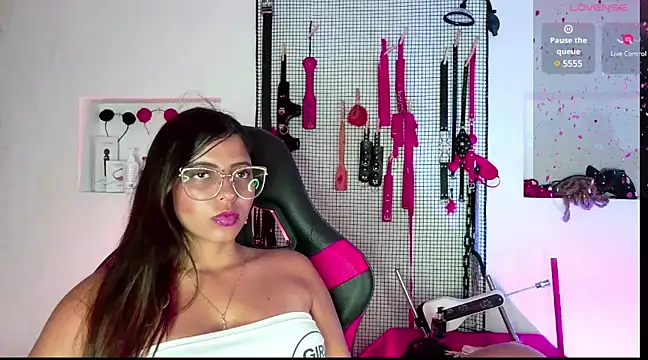 Snapshot of Megaan_Greey chatting on 02/07/25, 09:15 Megaan Greey online show from 02/07/25, 09:15