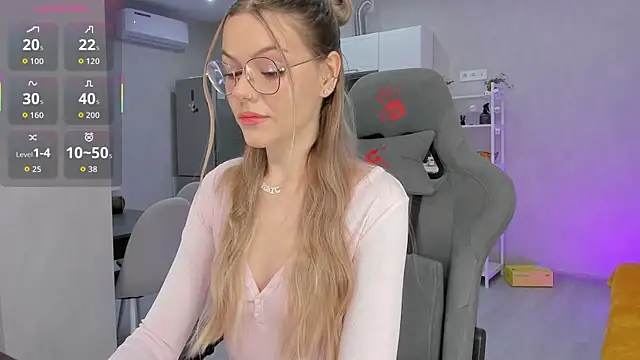 Marta May  online show from 04/15/26, 10:55