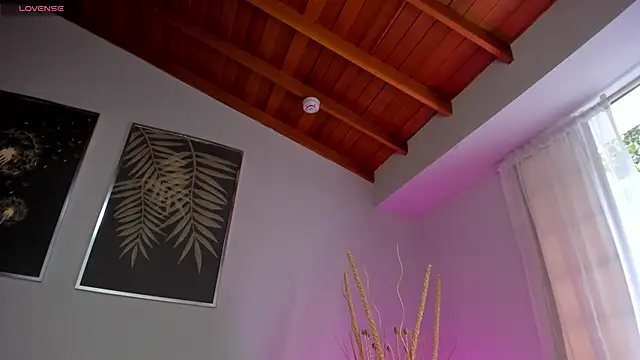 KatieNolan 1 online show from 02/18/25, 07:09