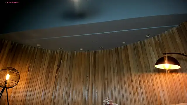 KatieNolan 1 online show from 03/16/25, 11:36