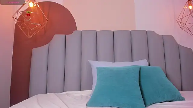 Snapshot of tammylee_ chatting on 03/05/25, 03:40 tammylee online show from 03/05/25, 03:40