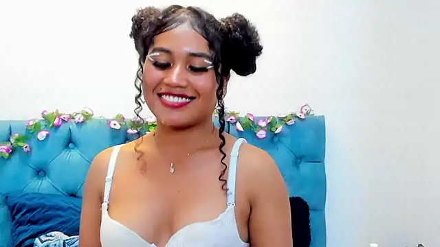 Sophie Smith69 online show from 01/10/25, 03:48