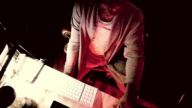 Pressure69mee online show from 03/21/25, 11:34