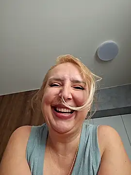 MariaRichi  online show from 03/06/25, 10:52