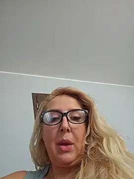 MariaRichi  online show from 03/15/25, 10:57