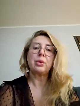 MariaRichi  online show from 02/10/26, 07:45