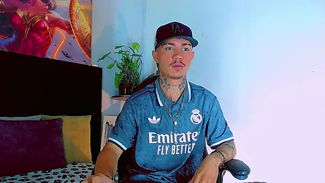 HannibalLester online show from 11/23/25, 05:51