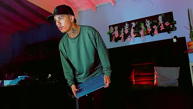 HannibalLester online show from 04/13/26, 06:08