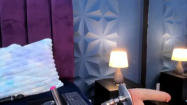 NicoleJonss online show from 03/30/26, 03:07