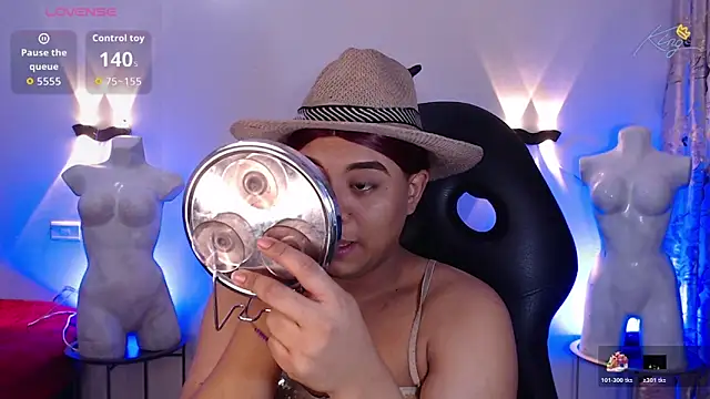 Emili Roux online show from 02/02/26, 12:26