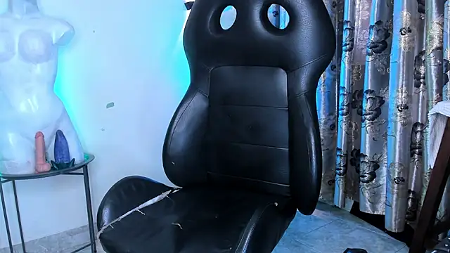 Emili Roux online show from 02/27/26, 10:10