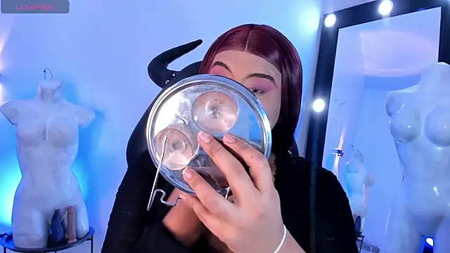 Emili Roux online show from 03/23/26, 10:19