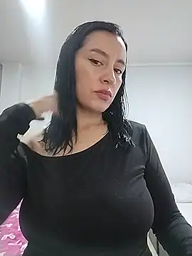 Snapshot of hailey85 chatting on 07/17/26, 12:50 hailey85 online show from 07/17/26, 12:50