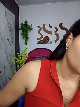 elena jonees online show from 06/23/26, 08:18
