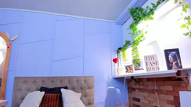 Snapshot of nathalie_rossel chatting on 11/22/25, 07:13 nathalie rossel online show from 11/22/25, 07:13