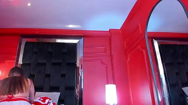 Snapshot of nathalie_rossel chatting on 11/24/25, 05:12 nathalie rossel online show from 11/24/25, 05:12