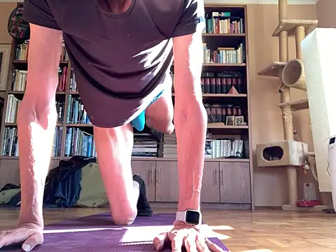 Snapshot of Bula94193 chatting on 03/15/25, 08:48 Bula94193 online show from 03/15/25, 08:48