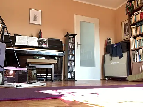 Bula94193 online show from 04/15/26, 09:38