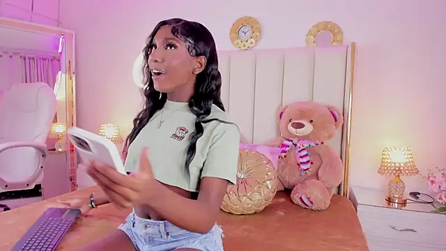 evangelin ts online show from 10/10/25, 01:54