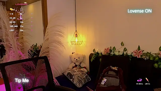 Hannah williams1 online show from 11/04/25, 09:03