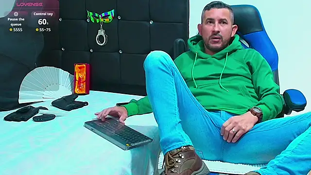 Snapshot of Yeol_King chatting on 01/17/26, 03:06 Yeol King online show from 01/17/26, 03:06