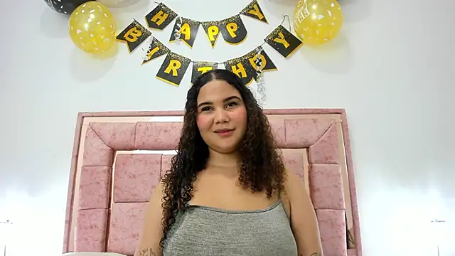 zoee lovv online show from 12/21/24, 07:03