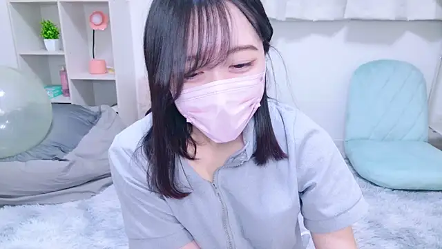 Yurie  online show from 02/09/25, 02:17