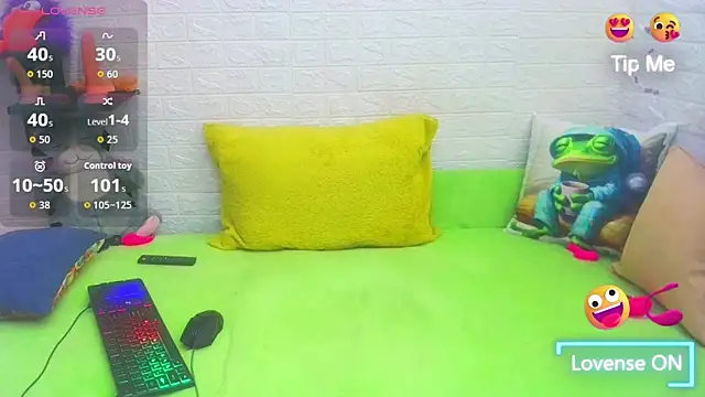 RedHousewife online show from 11/11/25, 10:04