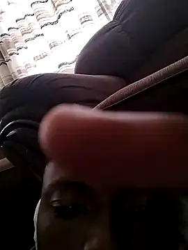 Snapshot of zipeqengeshe21 chatting on 12/25/24, 04:44 zipeqengeshe21 online show from 12/25/24, 04:44