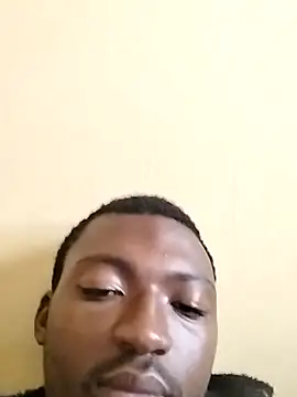 Snapshot of zipeqengeshe21 chatting on 03/02/25, 12:11 zipeqengeshe21 online show from 03/02/25, 12:11