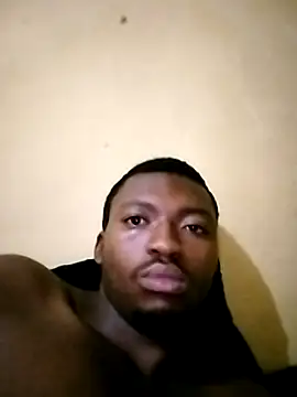 Snapshot of zipeqengeshe21 chatting on 03/17/25, 01:03 zipeqengeshe21 online show from 03/17/25, 01:03