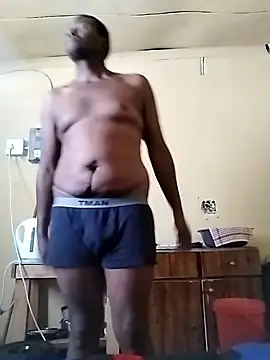 Snapshot of zipeqengeshe21 chatting on 09/11/25, 11:32 zipeqengeshe21 online show from 09/11/25, 11:32