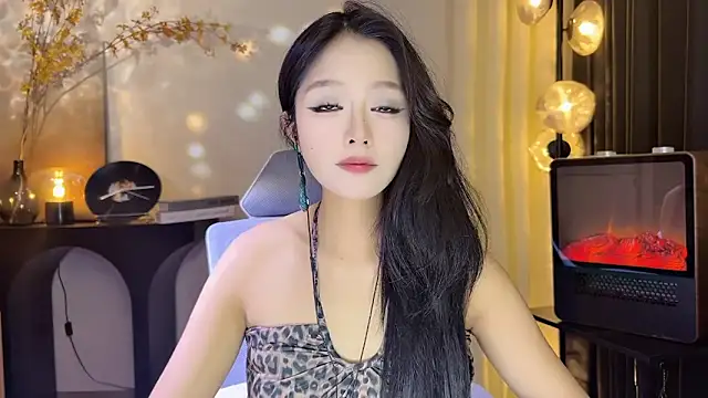 Snapshot of xiaodaibabyy chatting on 12/22/24, 12:05 xiaodaibabyy online show from 12/22/24, 12:05