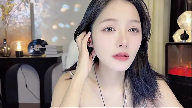 Snapshot of xiaodaibabyy chatting on 03/04/25, 04:27 xiaodaibabyy online show from 03/04/25, 04:27