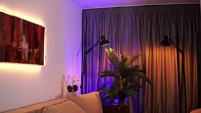 GinaValentinna online show from 01/09/25, 10:41