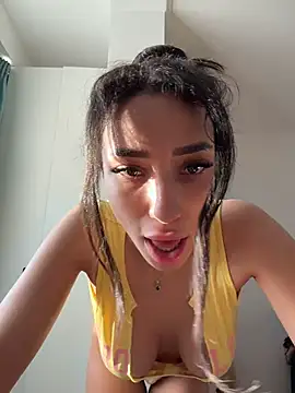 GinaValentinna online show from 04/06/26, 03:35