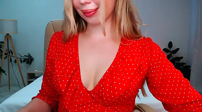 NaughtyNylonFeet online show from 01/01/25, 04:18