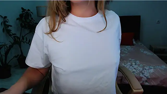 NaughtyNylonFeet online show from 02/05/25, 02:51