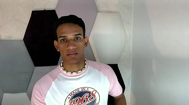 AbrahanBratz online show from 12/06/24, 02:49