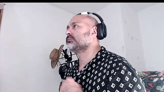 Gabriel Harmant online show from 01/08/26, 06:21