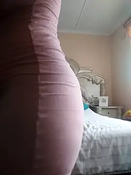 Feathergal69  online show from 09/20/25, 01:12