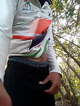 Snapshot of Piyush_2024 chatting on 01/28/25, 12:43 Piyush 2024 online show from 01/28/25, 12:43