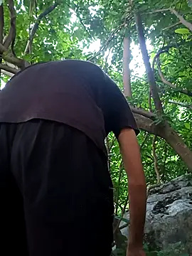 Snapshot of Piyush_2024 chatting on 09/10/25, 01:05 Piyush 2024 online show from 09/10/25, 01:05