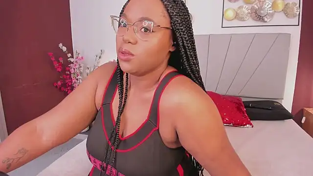 Snapshot of Makena_gh chatting on 06/26/26, 02:38 Makena gh online show from 06/26/26, 02:38