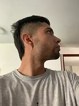 Snapshot of Jestebanano chatting on 03/02/25, 03:59 Jestebanano online show from 03/02/25, 03:59